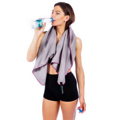 High quality China quick dry super absorbent sports towel with mesh bag